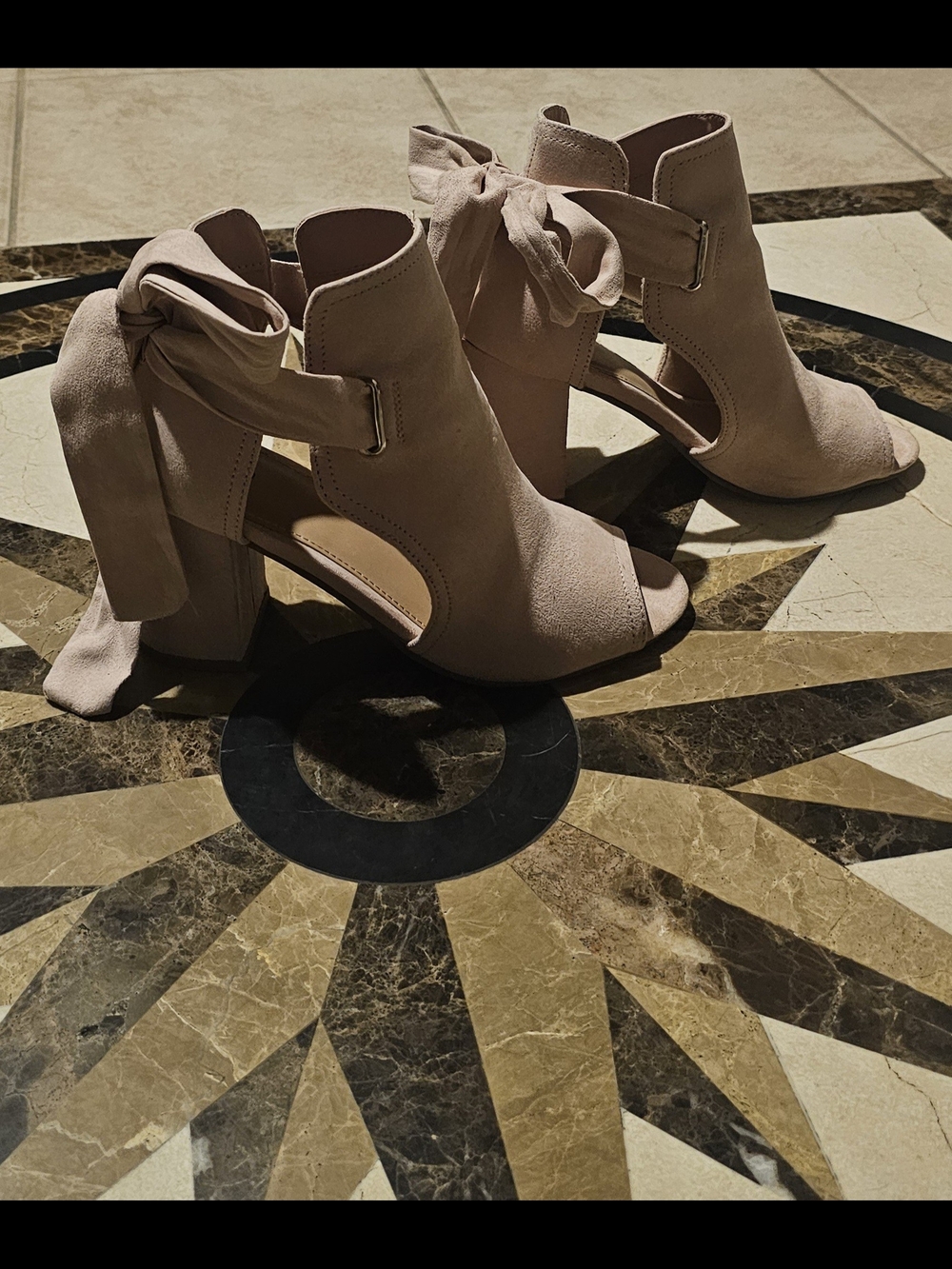 Women’s Open-Toe Heel Bundle 6 & 6.5 - Picture 2 of 4